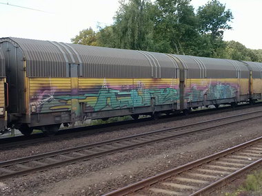Graffiti Train - Photo by ZUGZWANG - bremerhaven, 27 (2014)