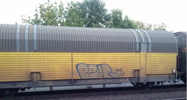 Graffiti Train - Photo by ZUGZWANG - beuer, bremerhaven, 27 (2009)
