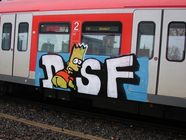 Graffiti Train - Photo by ZUGZWANG - dsf, bart, simpson