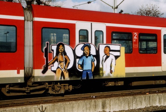 Graffiti Train - Photo by ZUGZWANG - dsf, ice-t, power