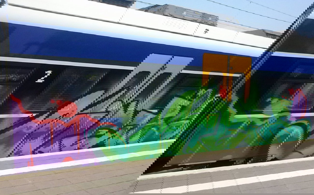 Graffiti Train - Photo by ZUGZWANG - bremerhaven, 27, bremen (2014)