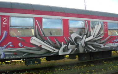 Graffiti Train - Photo by ZUGZWANG