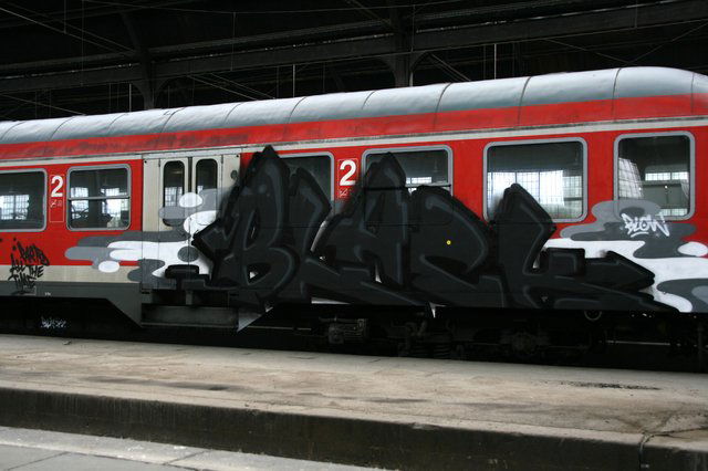Graffiti Train - Photo by ZUGZWANG