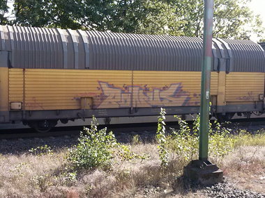 Graffiti Train - Photo by ZUGZWANG - bremerhaven (2014)