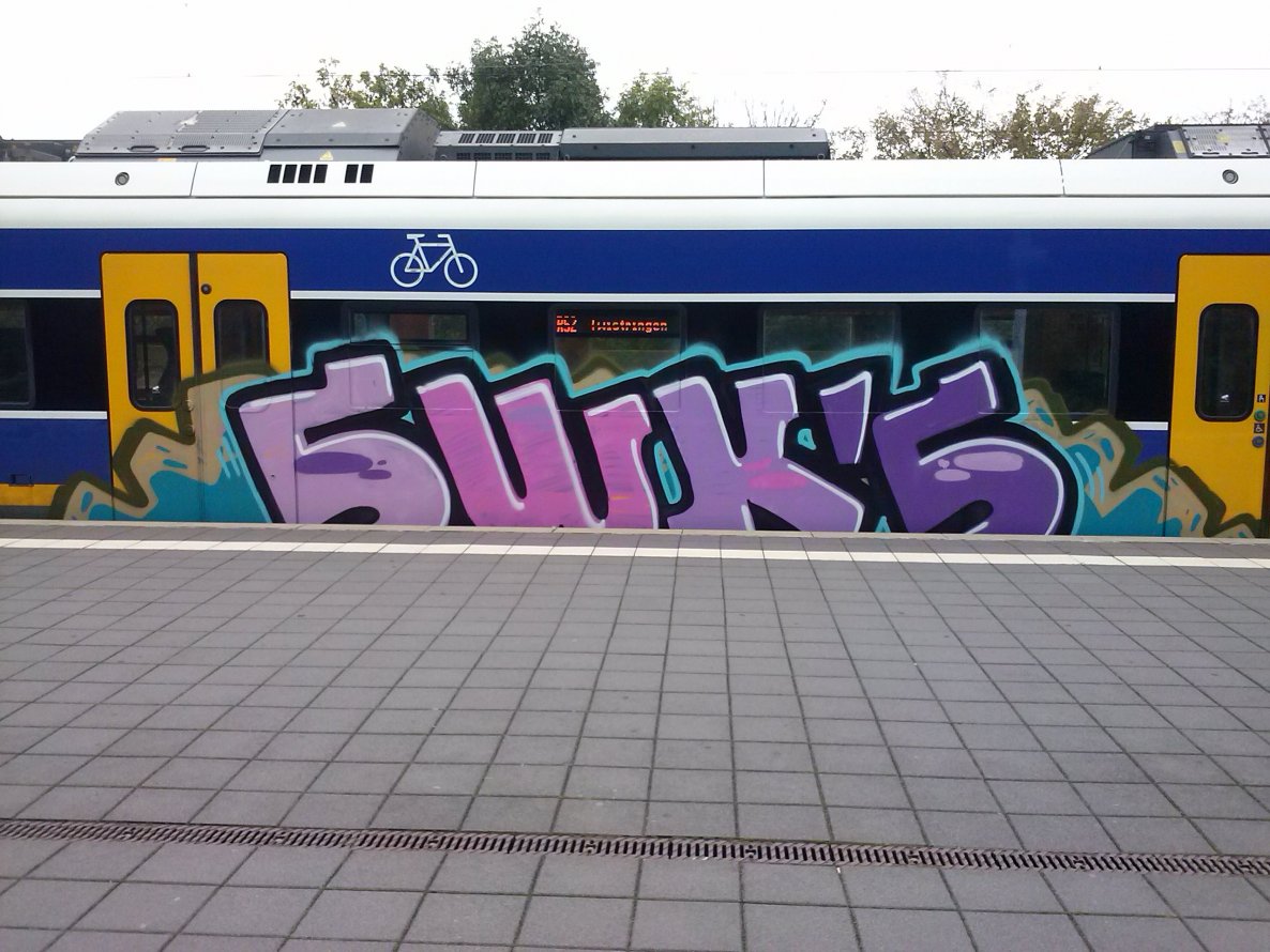 Graffiti Train - Photo by ZUGZWANG - bremerhaven, bremen, oldenburg (2014)