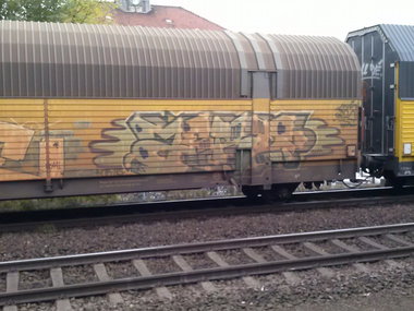 Graffiti Train - Photo by ZUGZWANG - bremerhaven, 27 (2011)