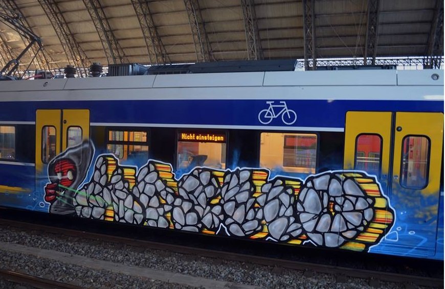 Graffiti Train - Photo by ZUGZWANG - macho, bremerhaven, bremen (2014)