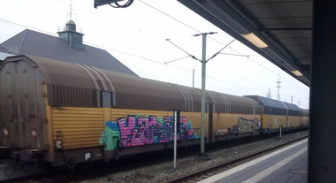 Graffiti Train - Photo by ZUGZWANG - karies, bremerhaven, bremen