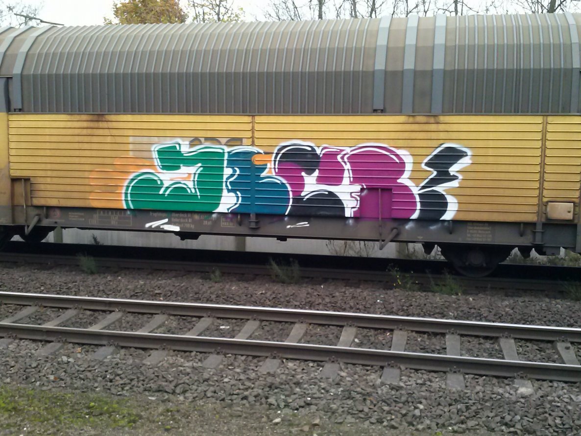 Graffiti Train - Photo by ZUGZWANG - bremerhaven, 27