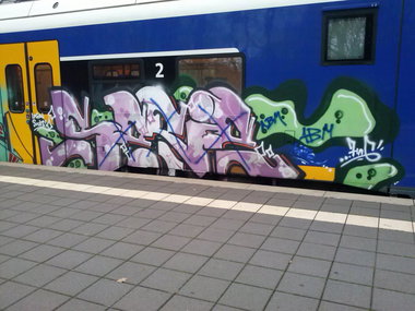Graffiti Train - Photo by ZUGZWANG - bremerhaven, 27, bremen (2014)