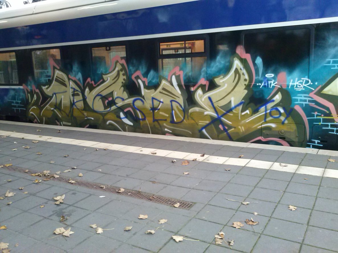 Graffiti Train - Photo by ZUGZWANG - alsoe, bremerhaven, 27 (2014)