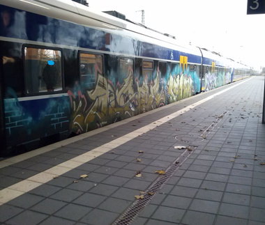 Graffiti Train - Photo by ZUGZWANG - bremerhaven, 27, bremen (2014)