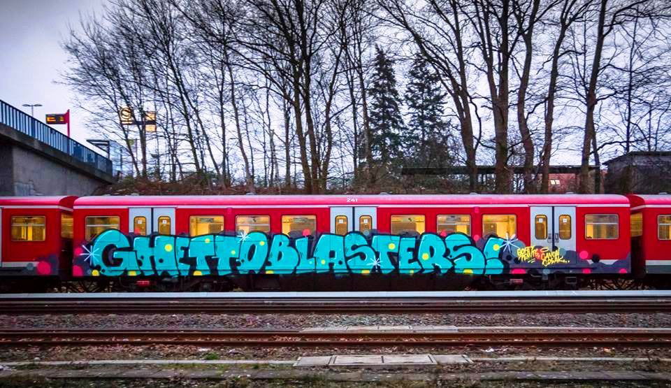 Graffiti Train - Photo by ZUGZWANG - ghettoblasters, hamburg