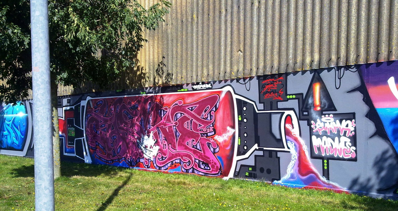 Graffiti Wall - Photo by ZUGZWANG