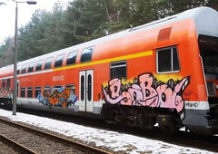 Graffiti Train - Photo by ZUGZWANG - robo