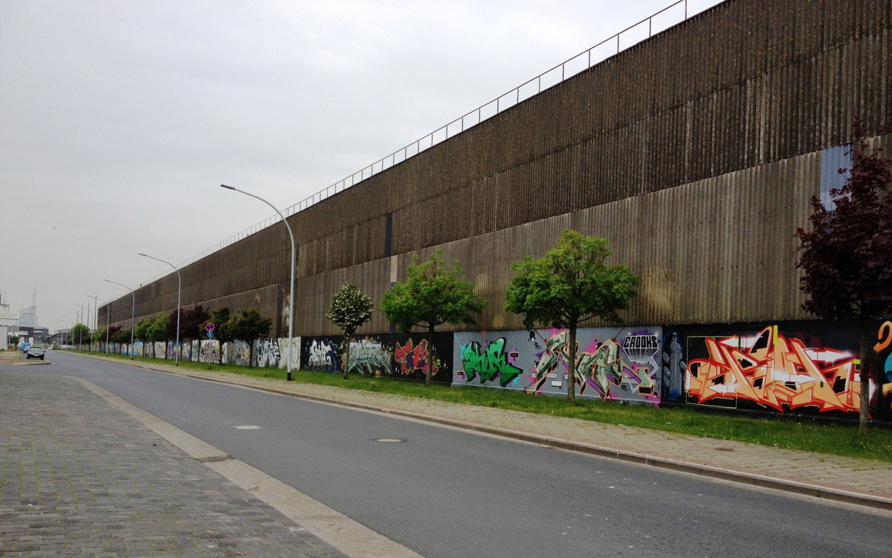 Graffiti Wall - Photo by ZUGZWANG