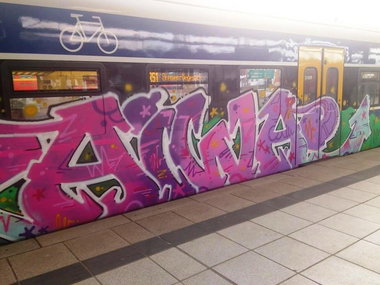 Graffiti Train - Photo by ZUGZWANG - aiwa, bremen, oldenburg
