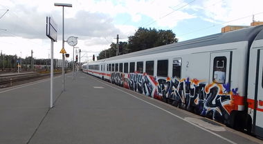 Graffiti Train - Photo by ZUGZWANG (2017)