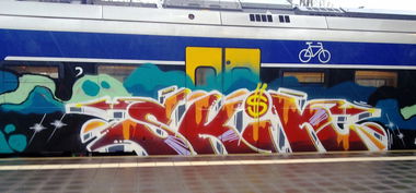 Graffiti Train - Photo by ZUGZWANG - skin, bremerhaven, 27 (2015)