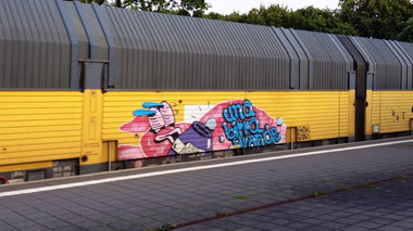 Graffiti Wall - Photo by ZUGZWANG