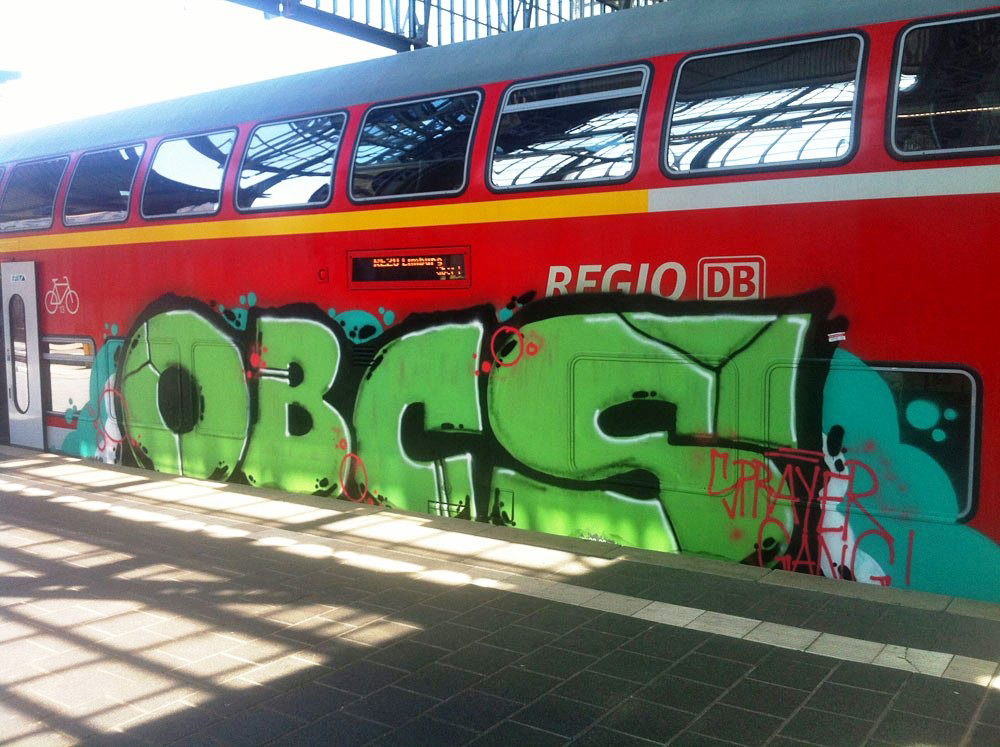 Graffiti Train - Photo by ZUGZWANG - obcs (2014)