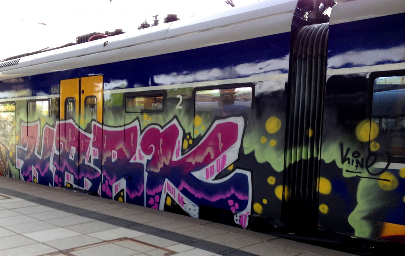 Graffiti Train - Photo by ZUGZWANG - hark (2018)