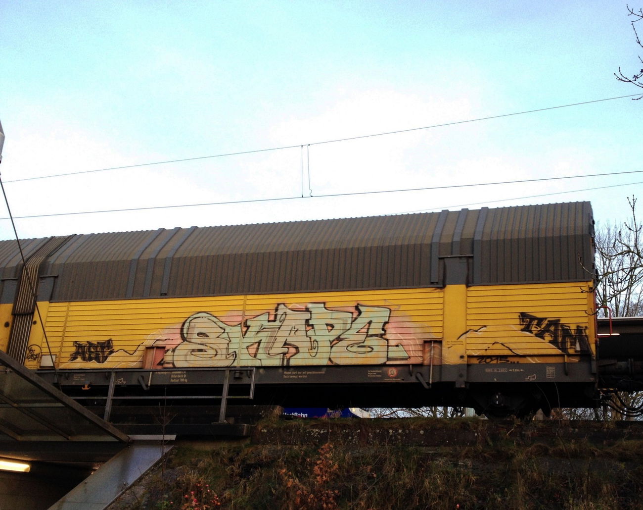 Graffiti Train - Photo by ZUGZWANG