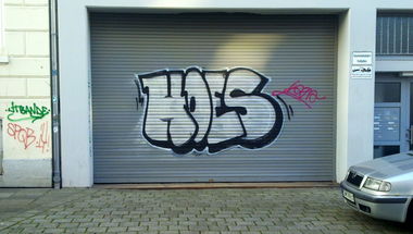 Graffiti Bombing - Photo by ZUGZWANG
