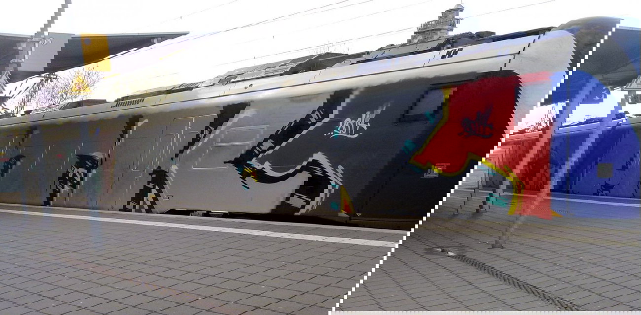 Graffiti Train - Photo by ZUGZWANG - atk, bremerhaven, 27 (2014)