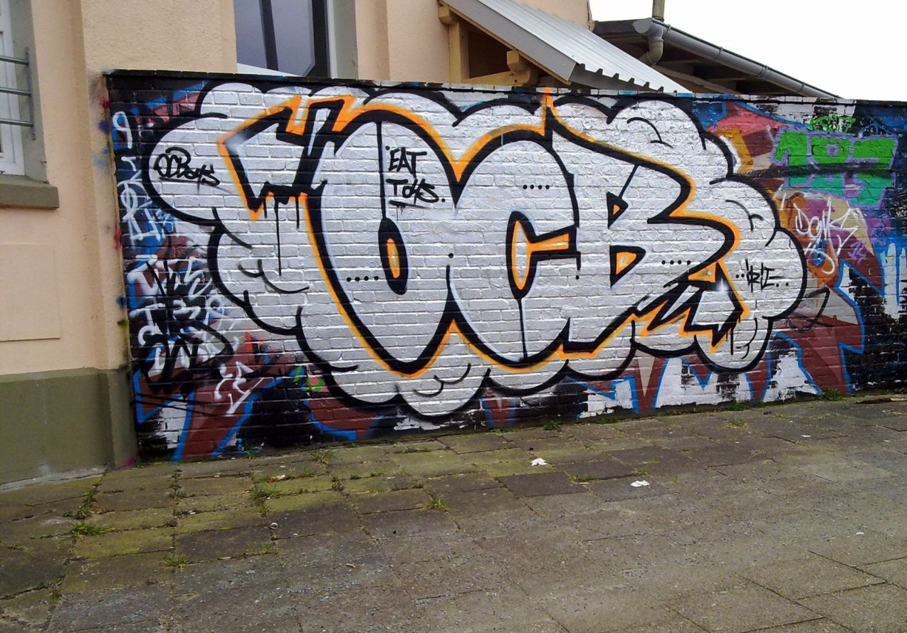 Graffiti Wall - Photo by ZUGZWANG - ocb, bremerhaven