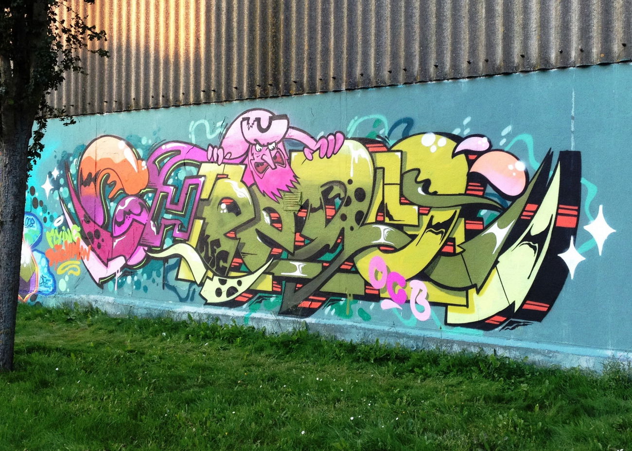 Graffiti Wall - Photo by ZUGZWANG