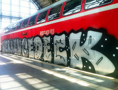 Graffiti Train - Photo by ZUGZWANG