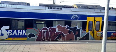 Graffiti Train - Photo by ZUGZWANG - bremerhaven, 27, bremen (2015)