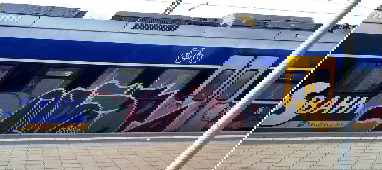 Graffiti Train - Photo by ZUGZWANG - bremerhaven, 27, bremen (2015)