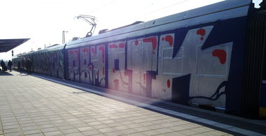 Graffiti Train - Photo by ZUGZWANG - rlz, swk, abm (2015)
