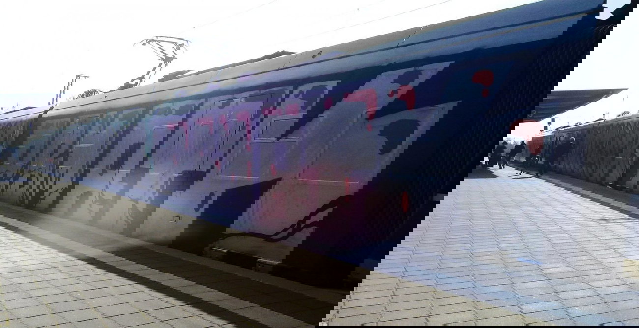 Graffiti Train - Photo by ZUGZWANG - rlz, swk, abm (2015)