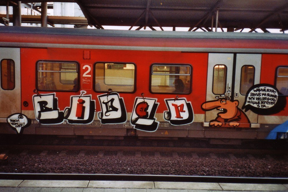 Graffiti Train - Photo by ZUGZWANG - rider, werner, beinhart