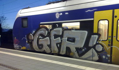 Graffiti Train - Photo by ZUGZWANG - gfr (2016)