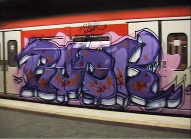 Graffiti Train - Photo by ZUGZWANG - rock, hamburg (2002)