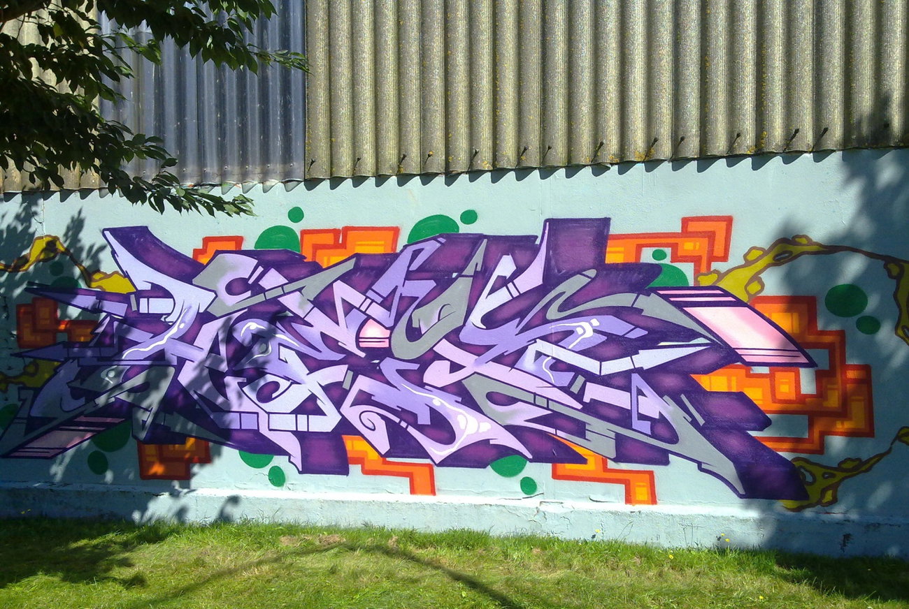 Graffiti Wall - Photo by ZUGZWANG - hek