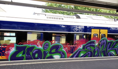 Graffiti Train - Photo by ZUGZWANG - mois (2017)
