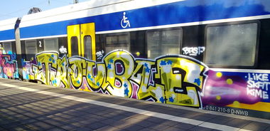 Graffiti Train - Photo by ZUGZWANG - trouble, bremerhaven, 27 (2015)