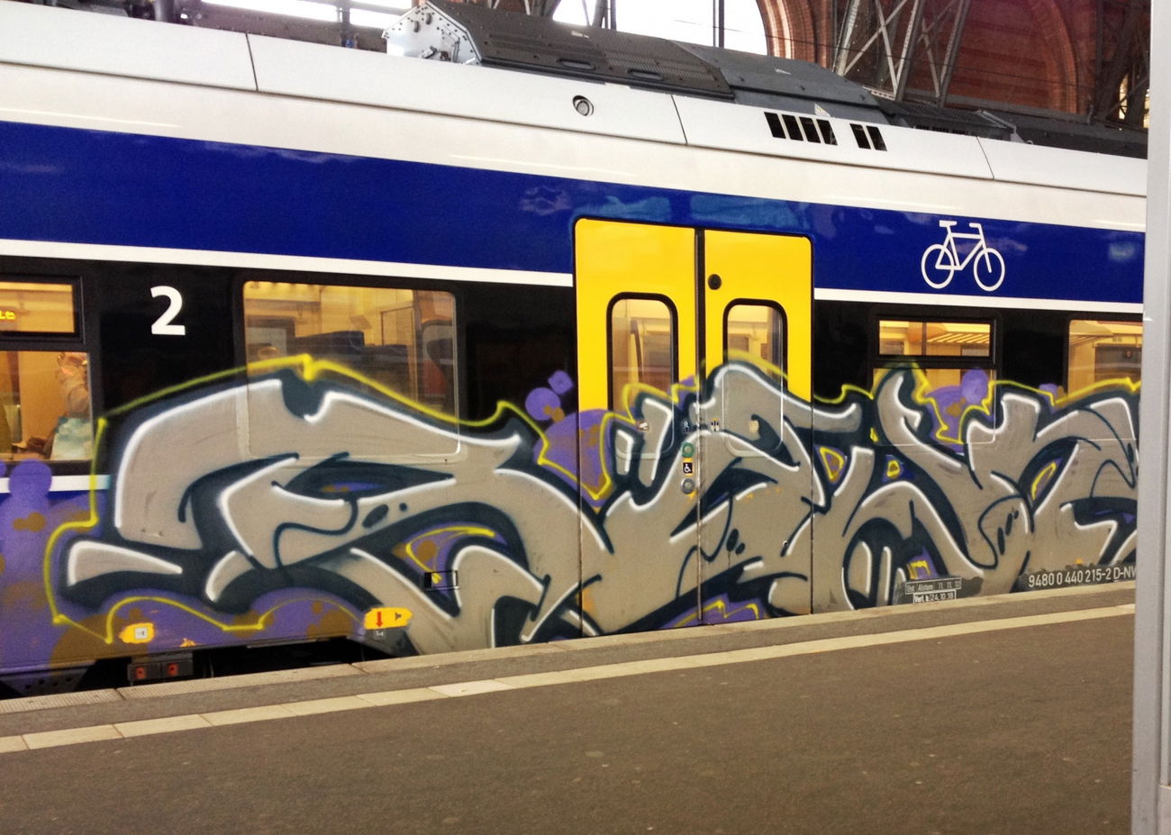 Graffiti Train - Photo by ZUGZWANG (2017)