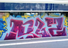 Graffiti Train - Photo by ZUGZWANG - rlz