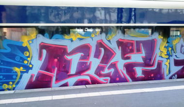 Graffiti Train - Photo by ZUGZWANG - rlz