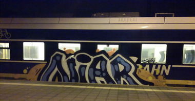 Graffiti Train - Photo by ZUGZWANG - niar (2016)
