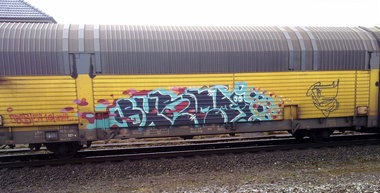 Graffiti Train - Photo by ZUGZWANG - bremerhaven