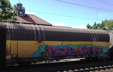 Graffiti Train - Photo by ZUGZWANG