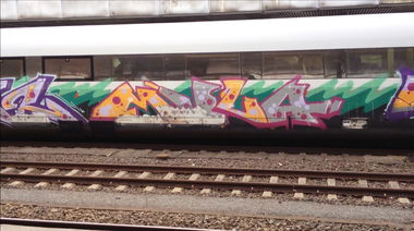 Graffiti Train - Photo by ZUGZWANG (2017)