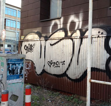 Graffiti Bombing - Photo by ZUGZWANG - vcu